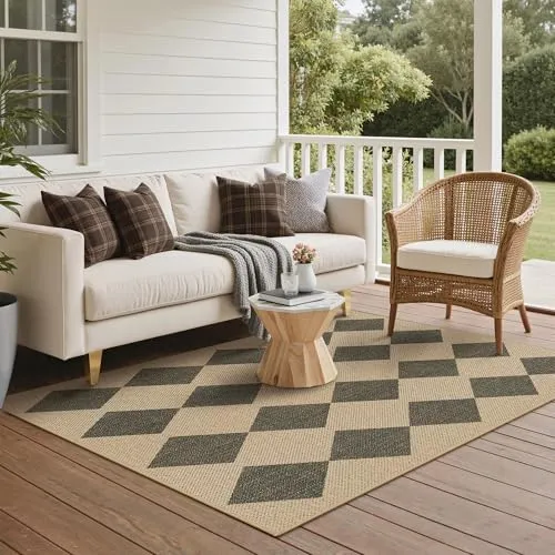 Bavni Checkered & Plaid Rugs — Black Beige